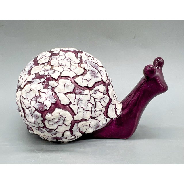 Pair of Vintage Purple and White Ceramic Snail Figurines – Graduated Sizes, Crackle Glaze Pottery, Whimsical Hollywood Regency Style For Sale - Image 9 of 11