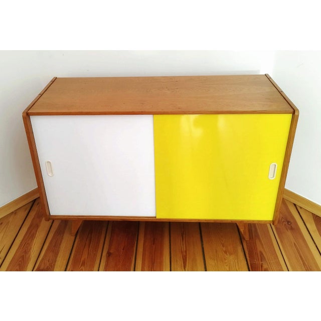 Czechoslovakian Cabinet attributed to J. Jiroutek for Interior Prague, 1960s For Sale - Image 13 of 16