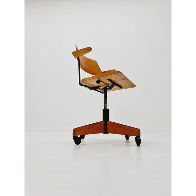 Bauhaus Swivel Office Armchair in Wood from Stollgiroflex 1960s For Sale - Image 4 of 11
