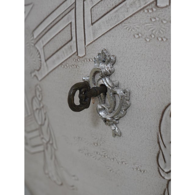 French Style Chinoiserie Carved Marble Top Commode Chest For Sale In Philadelphia - Image 6 of 18