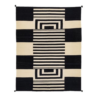 Modern Navajo Style Hand-Woven Wool Flat-Weave Area Rug in Black & Ivory For Sale