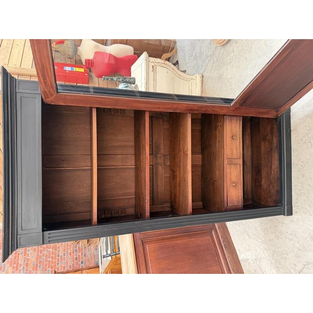 1920s Napoleon III Display Case For Sale - Image 5 of 10