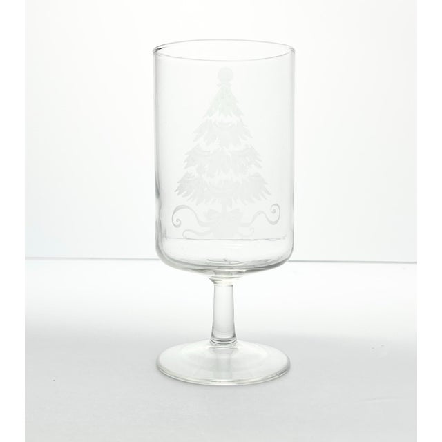 Contemporary 1990s Neiman Marcus Vintage Set of 7 Etched Christmas Tree Wine or Water Glasses For Sale - Image 3 of 5