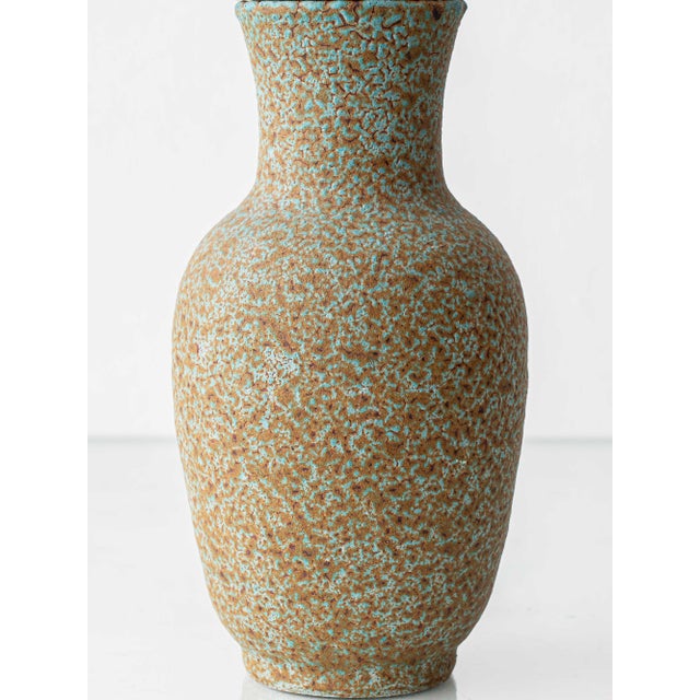 Mid-Century Modern Mid-Century Modern French Pottery Table Lamp with Raffia Lampshade from Accolay Studio, 1950s For Sale - Image 3 of 13