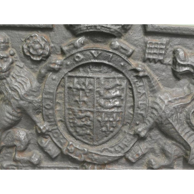 Large Iron Fire Back with Royal Crest and Motto, Late 19th Century For Sale - Image 5 of 9