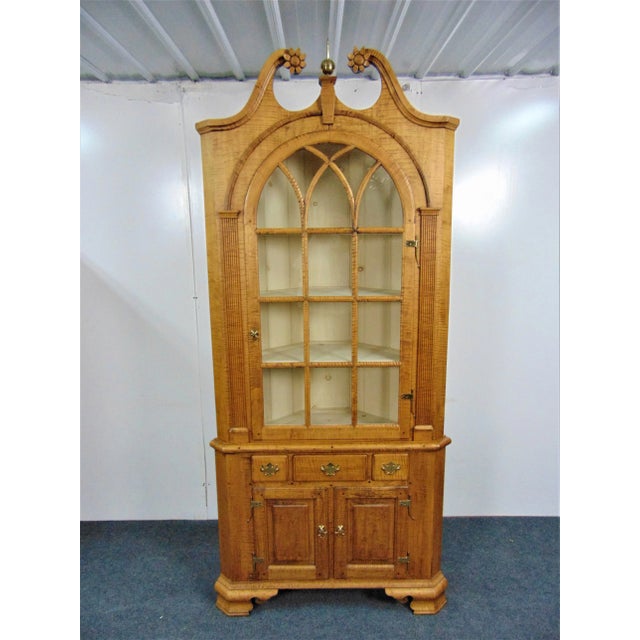Chippendale Benchmade Tiger Maple Corner Cabinet For Sale - Image 12 of 12