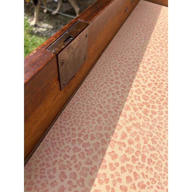 Early 19th Century Federal Chest of Drawers For Sale - Image 10 of 11