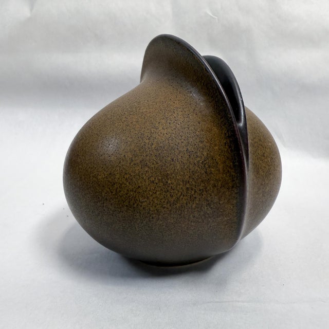 Rosenthal Venus Vase by Uta Feyl for Rosenthal Studio Pottery Germany Mid Century For Sale - Image 4 of 10