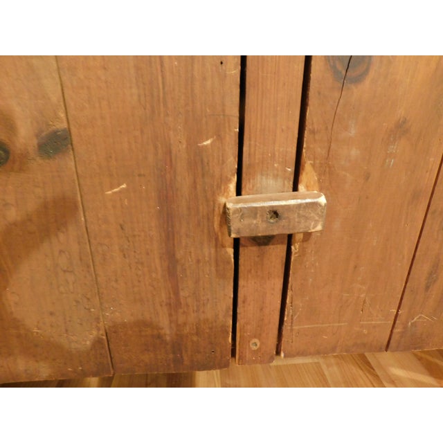 Early 20th Century Primitive Pine Cabinet – Jelly Cupboard, Barn Board Construction For Sale - Image 12 of 18