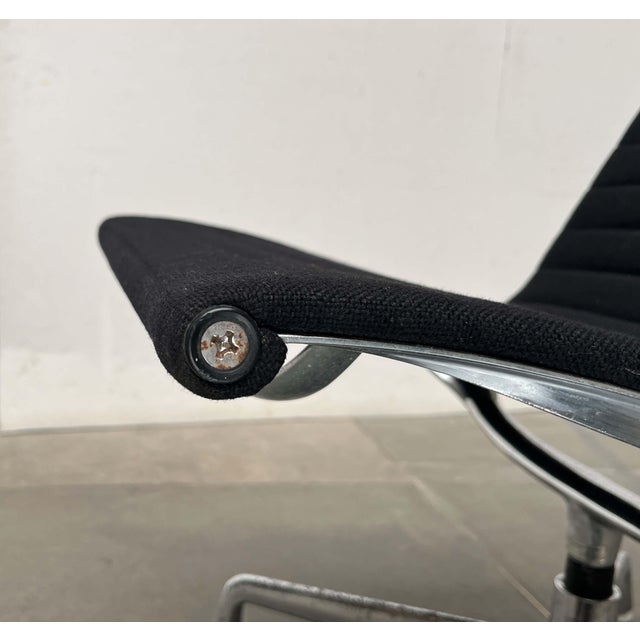 Mid-Century Modern EA 116 Aluminium Swivel Lounge Chairs by Charles & Ray Eames for Herman Miller / Vitra, 1960s, Set of 2 For Sale - Image 11 of 18
