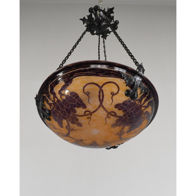 Charles Schneider - Le Verre Français A wonderful French art deco hanging fixture in wrought iron with a nice Schneider Le...