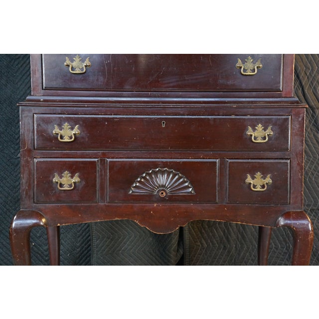 Mid Century Kaplan Furniture Mahogany Queen Anne Highboy Chest on Chest Dresser For Sale - Image 6 of 18