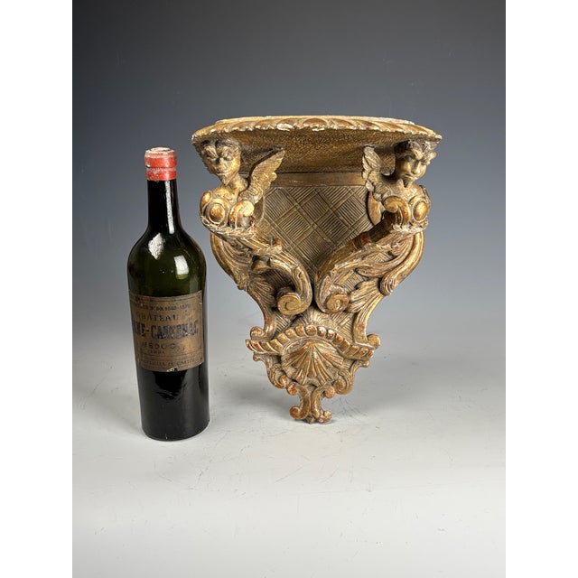 19th Century Renaissance Revival Giltwood Griffin Wall Bracket For Sale - Image 3 of 15