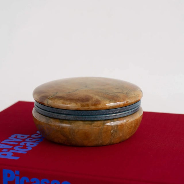 Brown Vintage Round Alabaster Jewelry Box For Sale - Image 8 of 10