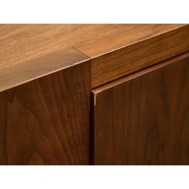 Mid 20th Century Long Media Console For Sale - Image 4 of 11