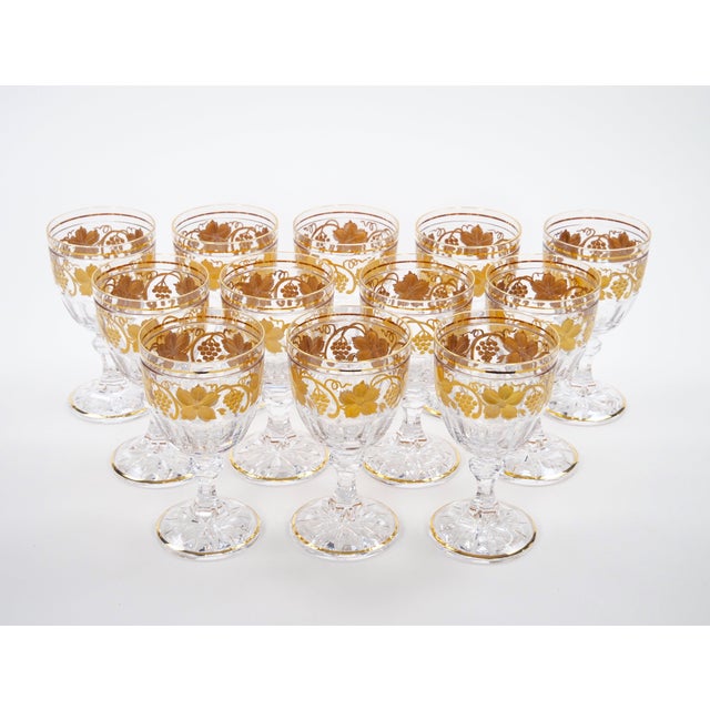 Metal Val Saint Lambert Set of 12 Gilt Gold-Decorated Tableware Wine / Water Service For Sale - Image 7 of 12
