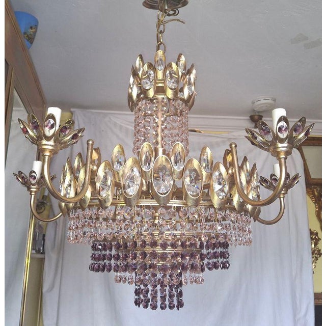 1960s Hollywood Regency 15 Light Pink & Amethyst Cut Crystal Brass Frame Chandelier by Palwa For Sale - Image 17 of 17