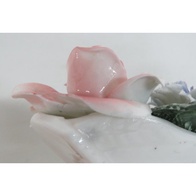 White Cotswold Florals English Bone China Wheelbarrow of Flowers Figurine 5159b For Sale - Image 8 of 18