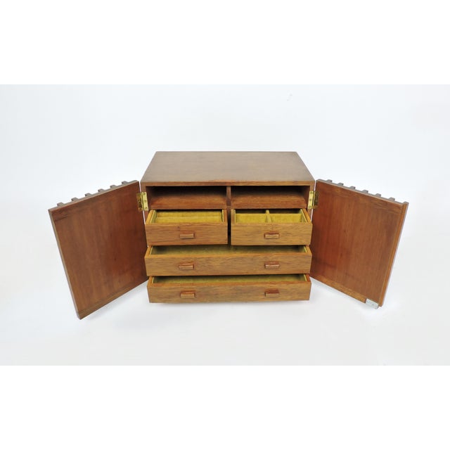 Mid-Century Modern 1960s Broyhill Brasilia Style Fluted Walnut Mid Century Modern Jewelry Box For Sale - Image 3 of 8