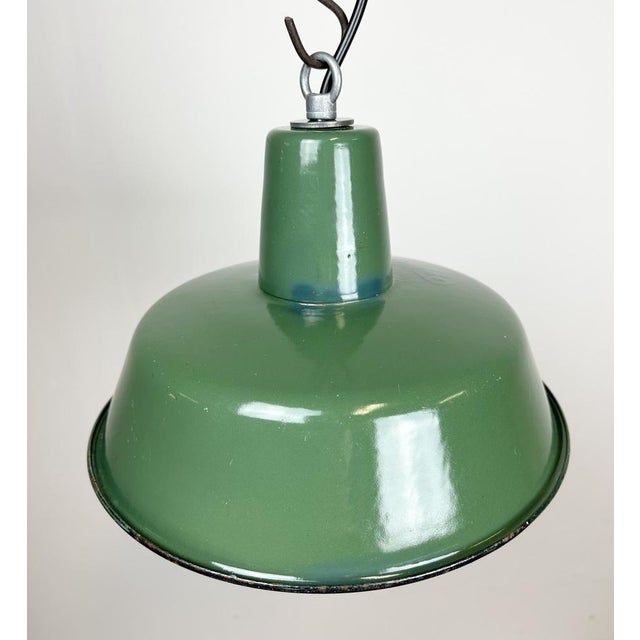 Metal Small Industrial Green Enamel Pendant Lamp, 1960s For Sale - Image 7 of 16