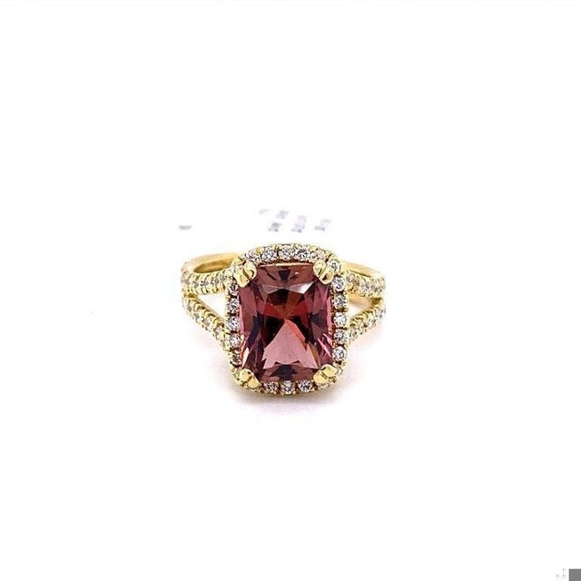 Contemporary 4.01 Carat Tourmaline Diamond Yellow Gold Cocktail Ring, Size 7 For Sale - Image 3 of 4