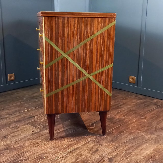 Mid-Century Italian Chest of Drawers in the style of Gio Ponti, 1960s For Sale - Image 4 of 18