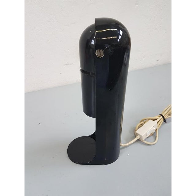 Italian Black Steel Flip Top Desk Lamp by Richard Carruthers for Leuka, 1970s For Sale - Image 4 of 6
