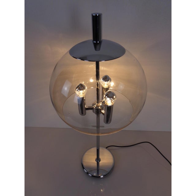 Glass and Chrome-Plated Ball Table Lamp, Italy, 1960s For Sale - Image 4 of 16