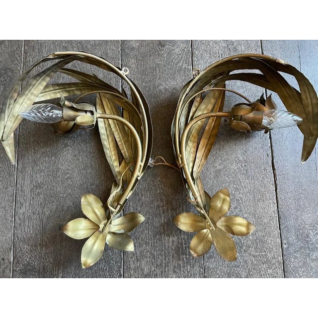 Golden Flower Sconces, Set of 2 For Sale - Image 4 of 9