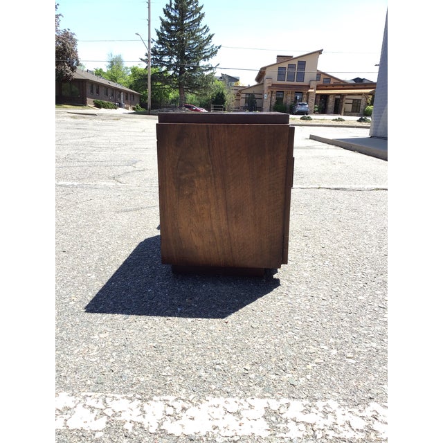 Wood Mid-Century Lane Brutalist Pair of Nighstands, Circa 1970s For Sale - Image 7 of 12