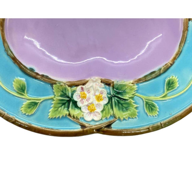 George Jones George Jones Majolica 'Strawberry Tray' With Cream & Sugar Wells, English, 1873 For Sale - Image 4 of 7