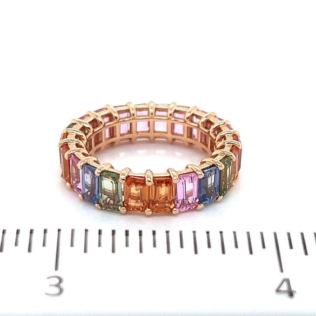 Mid 20th Century 18k Rose Gold Full Circle Emerald Cut Multi-Color Sapphire Band Ring - Size 6.5 For Sale In Miami - Image 6 of 6