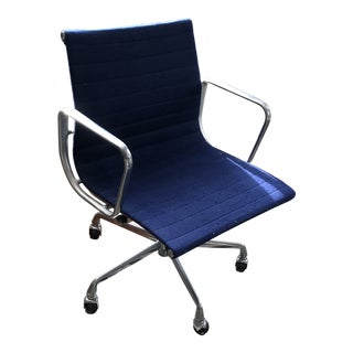 1980s Vintage Charles Eames for Herman Miller Blue Swivel Chairs- With Casters For Sale