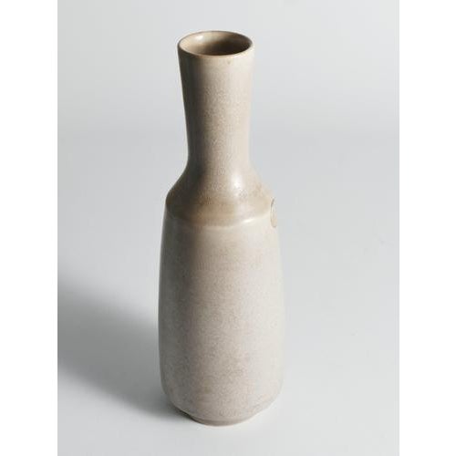 1940s Scandinavian Modern Stoneware Vase by Ewald Dahlskog for Bo Fajans, 1940s For Sale - Image 5 of 16
