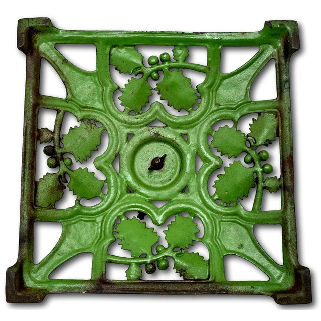 Antique 1920s Cast Iron Holly Leaf & Berry Motif Christmas Tree Stand With Beautiful Original Paint For Sale - Image 9 of 12