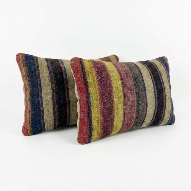 Mid-Century Modern Turkish Lumbar Kilim Pillow Cover 16'' X 24'' - Set of Two For Sale - Image 3 of 4