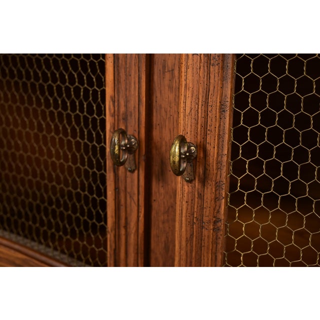 Brown Henredon French Provincial Louis XV Carved Oak Nightstands, Pair For Sale - Image 8 of 14