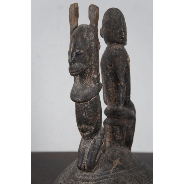 Antique Early 20th Century African Mali Dogon Ceremonial Tribal Carved Container Lidded Vessel For Sale - Image 10 of 13