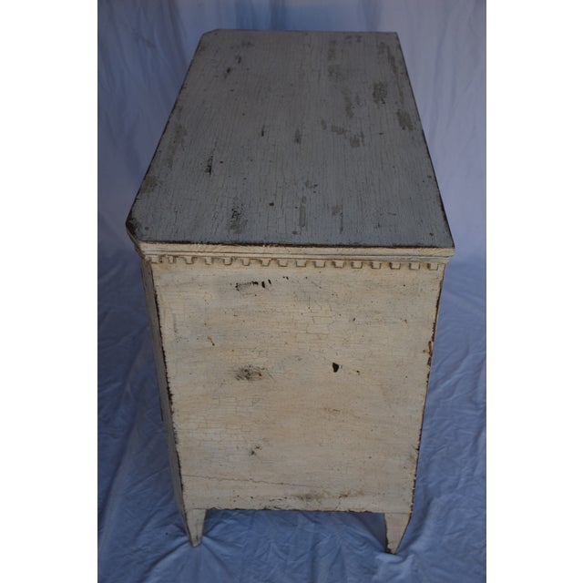 19th Century Swedish Gustavian Chest of Drawers For Sale - Image 4 of 7