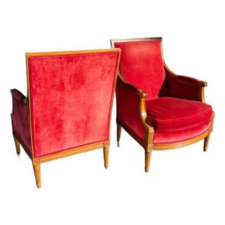 Henredon Traditional Cranberry Velvet Lounge Chair Pair For Sale