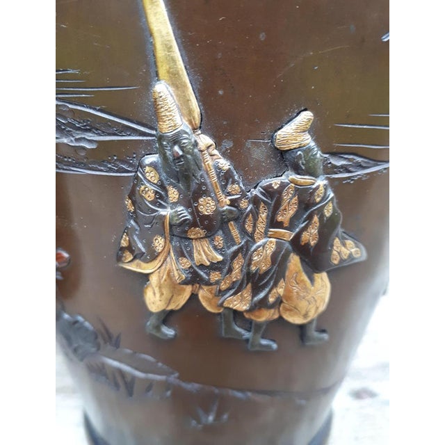 Meiji Era Bronze Vases with Precious Metal Inlays by Kumagaya, Japan, 1890s, Set of 2 For Sale - Image 9 of 12