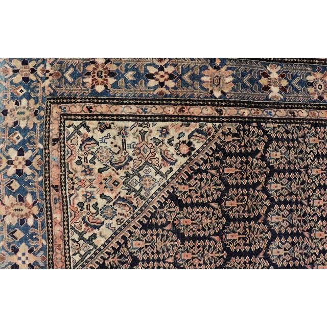 Early 20th Century Antique Persian Sarouk Faraghan Rug With Midnight Field Design For Sale - Image 5 of 12
