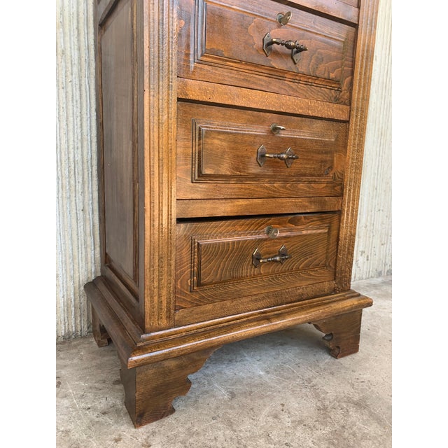 20th Century Spanish Carved Pine Tuscan Six Drawers Chiiffonier with Locks For Sale - Image 13 of 18
