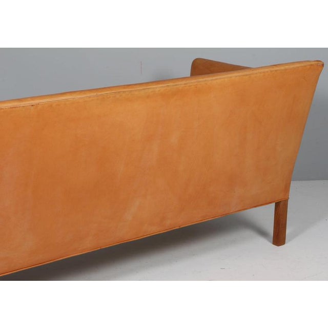 Three Seat Sofa in Natural Leather by Ejner Larsen & Aksel Bender Madsen, 1970 For Sale - Image 10 of 11