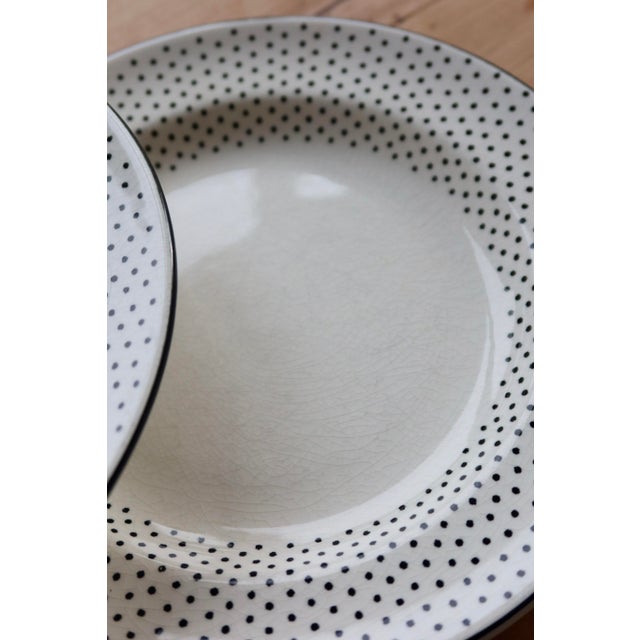 1990s Vintage Earthenware Dinner Plates with Black Polka Dot Pattern from Gien, 1990s, Set of 4 For Sale - Image 5 of 8