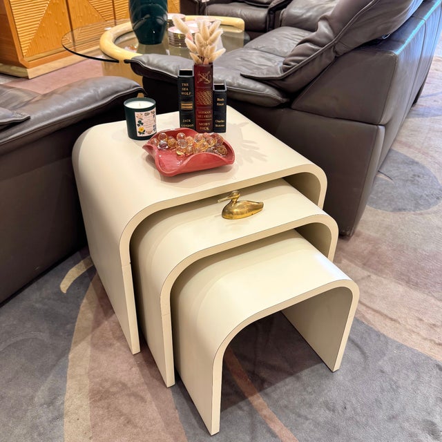 1980s Set of 3 Vintage Cream Formica Waterfall Nesting Tables For Sale In New York - Image 6 of 8