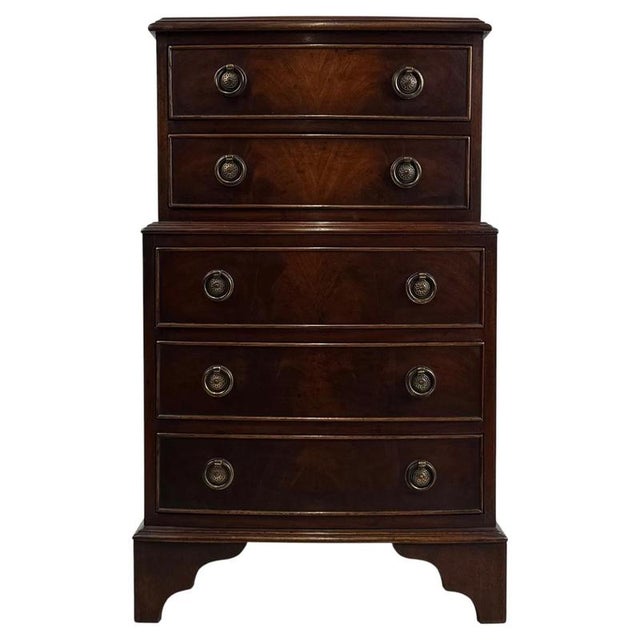 20th Century English Mahogany Chest of Drawers For Sale - Image 13 of 13