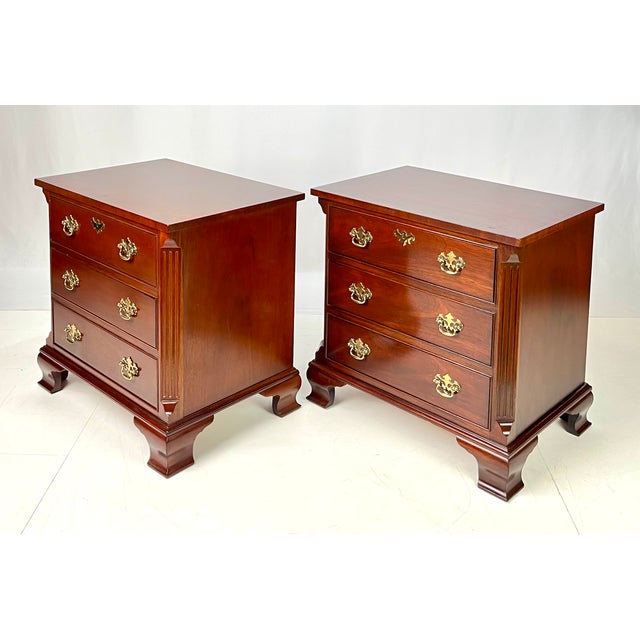 Late 20th Century Late 20th Century Baker Furniture Chippendale Style Mahogany 3-Drawer Nightstands - A Pair For Sale - Image 5 of 18