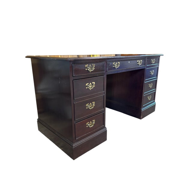 Vintage Mahogany Executive Desk with Leather Top from Sligh For Sale - Image 4 of 6