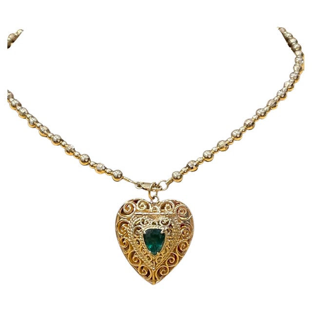 Vintage 14 Karat Yellow Gold Heart Locket WITH Natural Emerald , NO CHAIN For Sale - Image 15 of 18